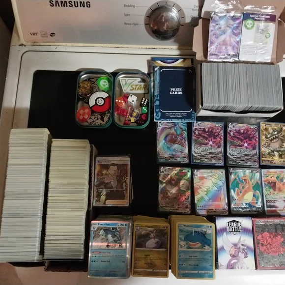 Bulk Pokémon trading cards